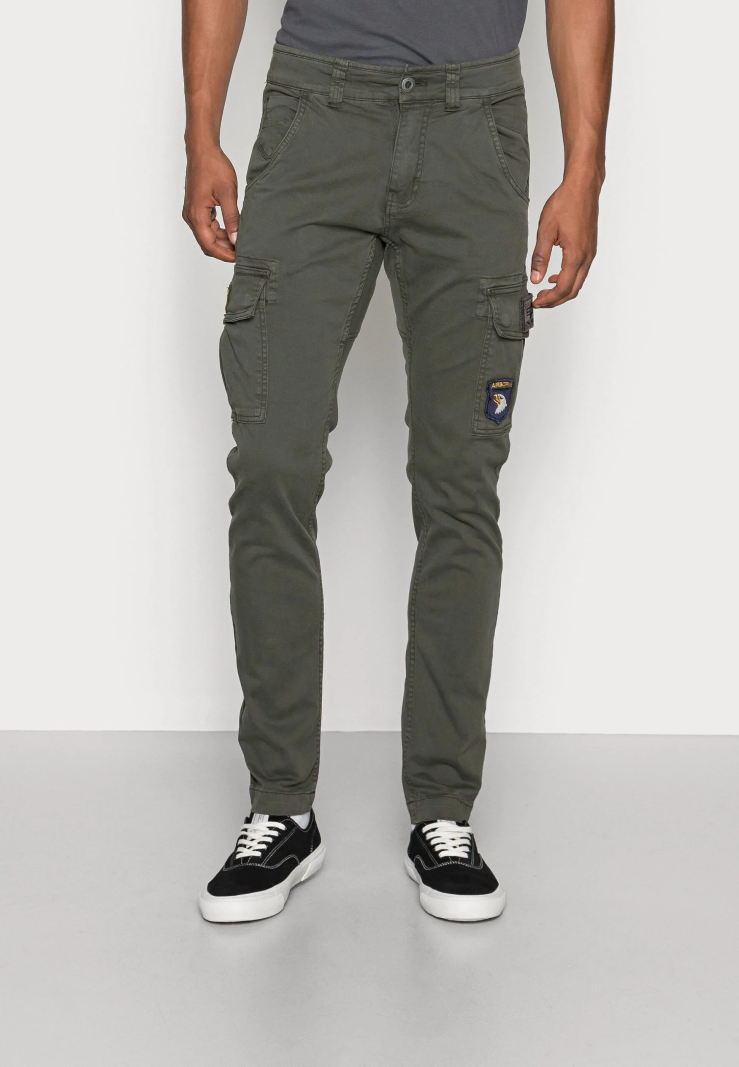 Alpha Industries Petrol Patch - Cargobroek - Greyblack 1 Alpha Industries Petrol Patch - Cargobroek - Greyblack