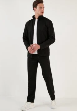 Slim Fit - Trainingspak - Black 12 Slim Fit - Trainingspak - Black -Next Verkoopwinkel 0d814c1b5826467fb888cb7d491671b4