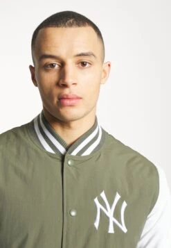 NEW ERA Mlb New York Yankees Team Logo - Fanartikel - Olive/White 9 NEW ERA Mlb New York Yankees Team Logo - Fanartikel - Olive/White -Next Verkoopwinkel 0e6d6740d98c4a38b305e8a7e286a4f3