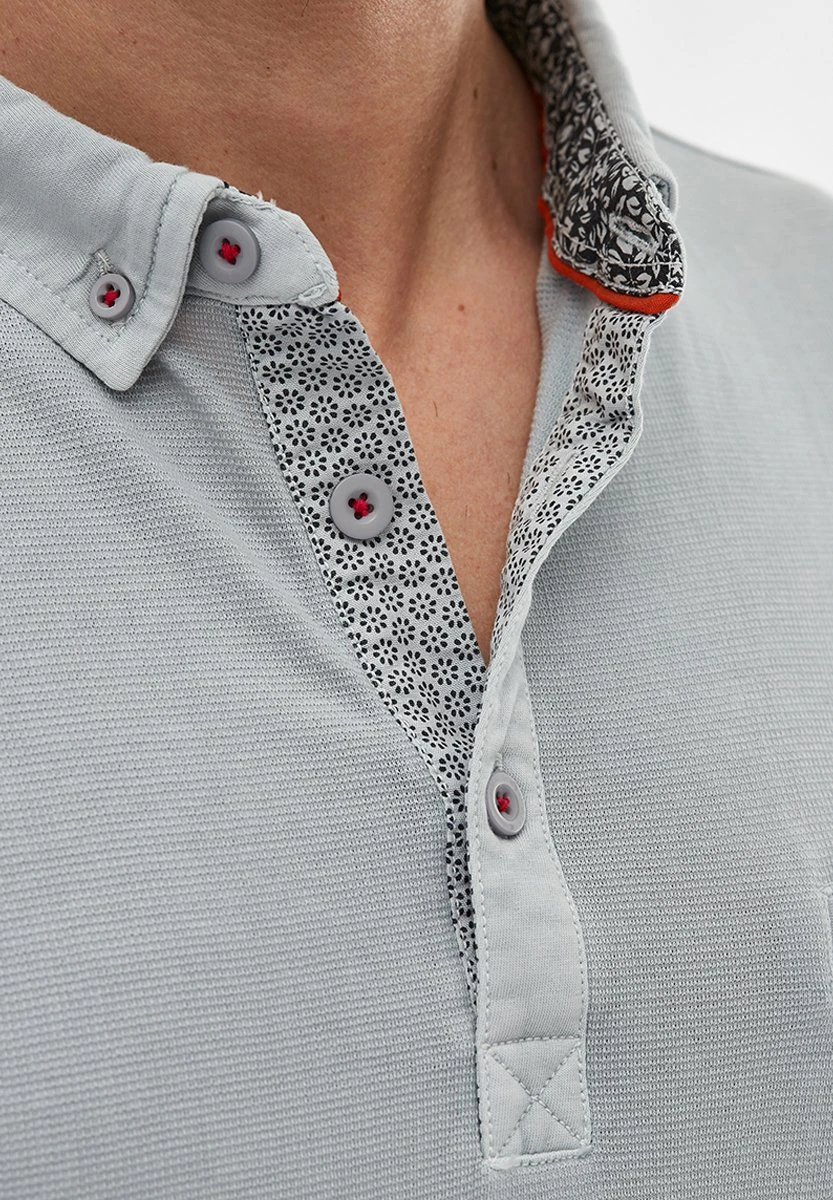 With Textured Front - Poloshirt - Gris Claro 4 With Textured Front - Poloshirt - Gris Claro - Afbeelding 4