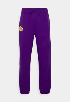 NEW ERA Nba Los Angeles LakersLogo Joggers - Fanartikel - Lilac 8 NEW ERA Nba Los Angeles LakersLogo Joggers - Fanartikel - Lilac -Next Verkoopwinkel 1e42cf2d1cfe4ef2b1288efdf1bb0298