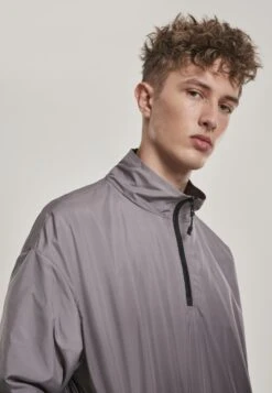 URBAN CLASSICS Gradient Pull Over Jacket - Trainingsvest - Black/Grey 14 URBAN CLASSICS Gradient Pull Over Jacket - Trainingsvest - Black/Grey -Next Verkoopwinkel 2083bfa9c85343478120a605097a9a9c