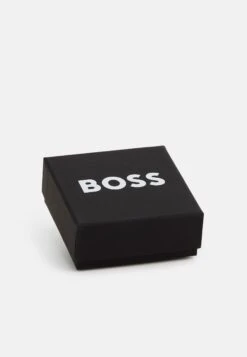 Boss Manchetknoop - Black 6 Boss Manchetknoop - Black -Next Verkoopwinkel 21ef4637696b4d08aba60d5bf69e660e