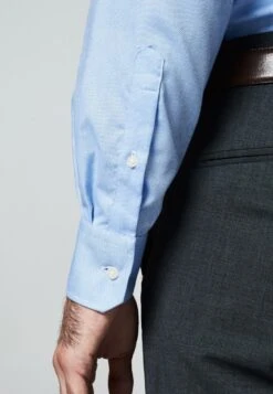 Slim Fit - Zakelijk Overhemd - Licht Blauw 5 Slim Fit - Zakelijk Overhemd - Licht Blauw -Next Verkoopwinkel 23ce9b69076947d7ae9dd0b4f8dd9889