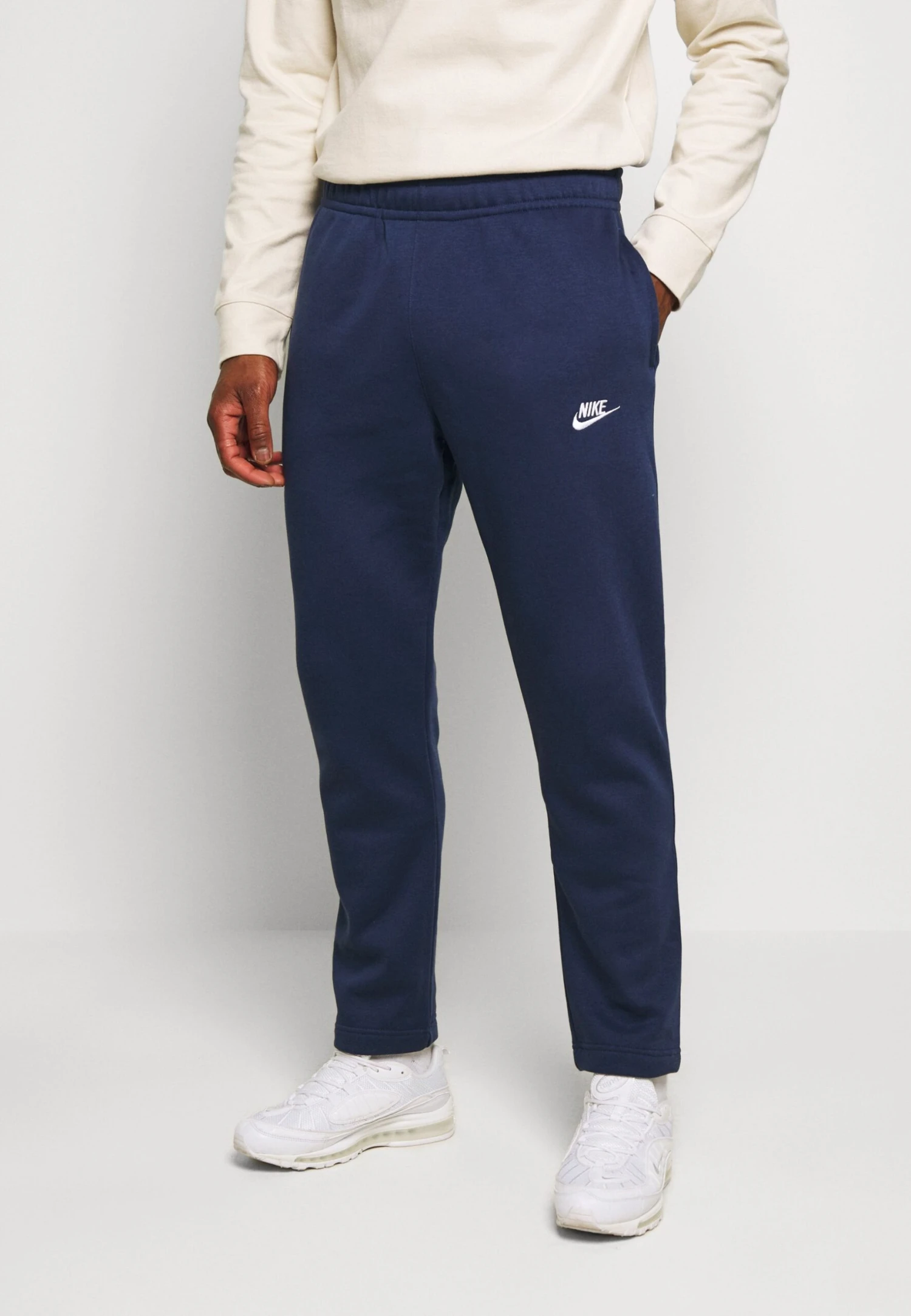 Nike Sportswear M Club Oh Bb - Trainingsbroek - Midnight Navy 1 Nike Sportswear M Club Oh Bb - Trainingsbroek - Midnight Navy