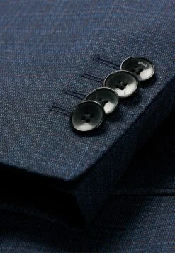 Boss Set H-Huge-2Pcs-Peak - Kostuum - Dark Blue Four 19 Boss Set H-Huge-2Pcs-Peak - Kostuum - Dark Blue Four -Next Verkoopwinkel 28ef2f7080d24a3a8a7f782f7eceb398