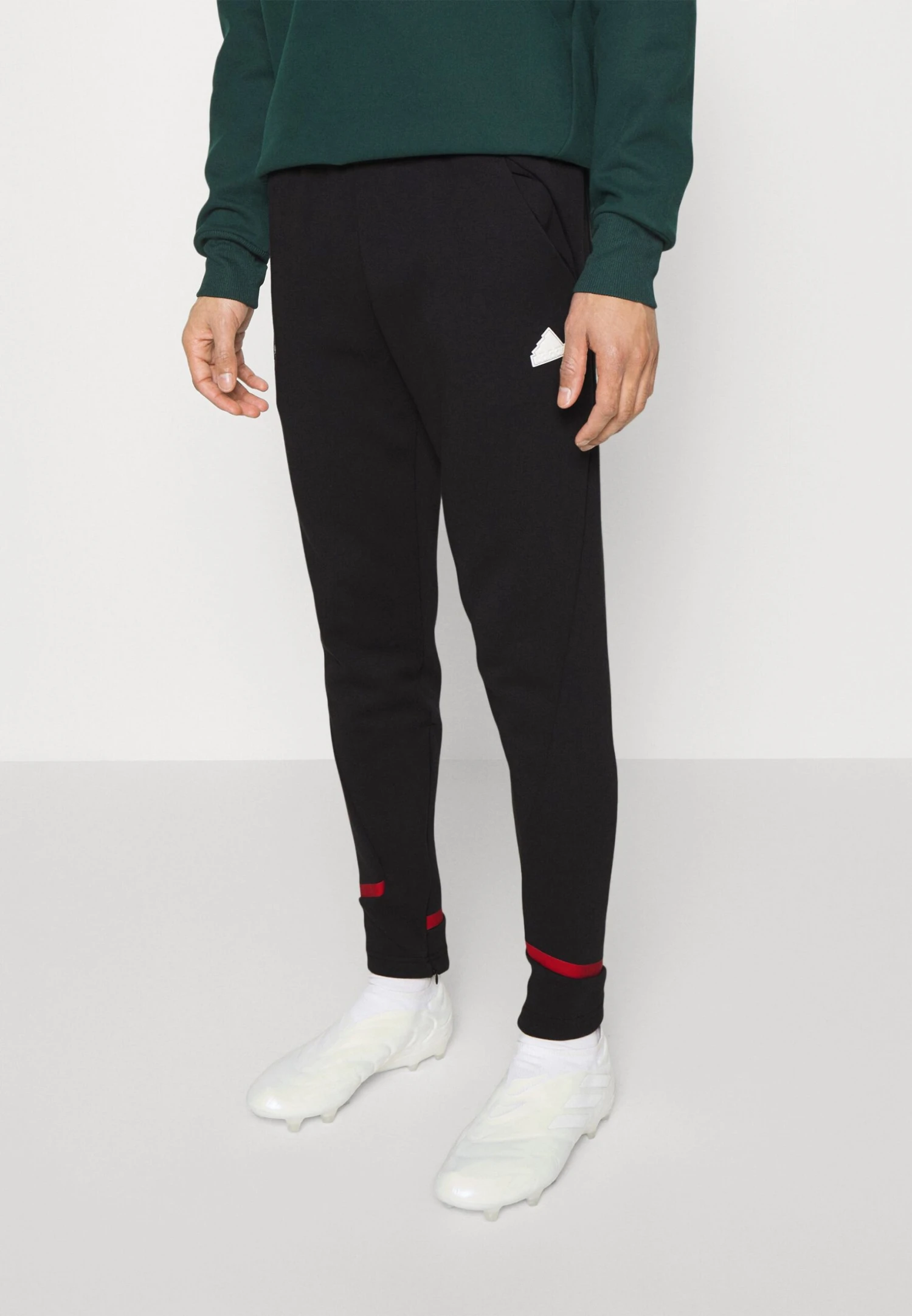 ADIDAS PERFORMANCE Manchester United Pant - Fanartikel - Black 1 ADIDAS PERFORMANCE Manchester United Pant - Fanartikel - Black