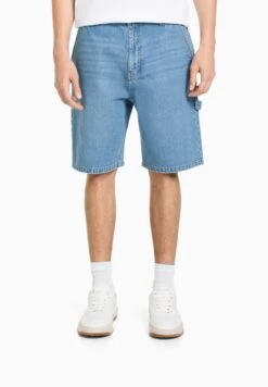 BERSHKA Carpenter - Jeansshort - Light Blue Denim