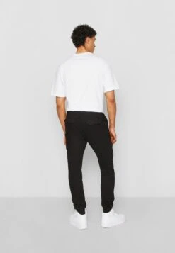 URBAN CLASSICS Cargo Jogging Pants - Cargobroek - Black 8 URBAN CLASSICS Cargo Jogging Pants - Cargobroek - Black -Next Verkoopwinkel 2e70953699cc4d28b1596509cb3719fd