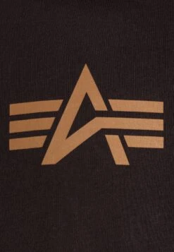 Alpha Industries Label- T-Shirt Print - Hunter Brown -Next Verkoopwinkel 39c091e221dc446182528c95a85f44f6