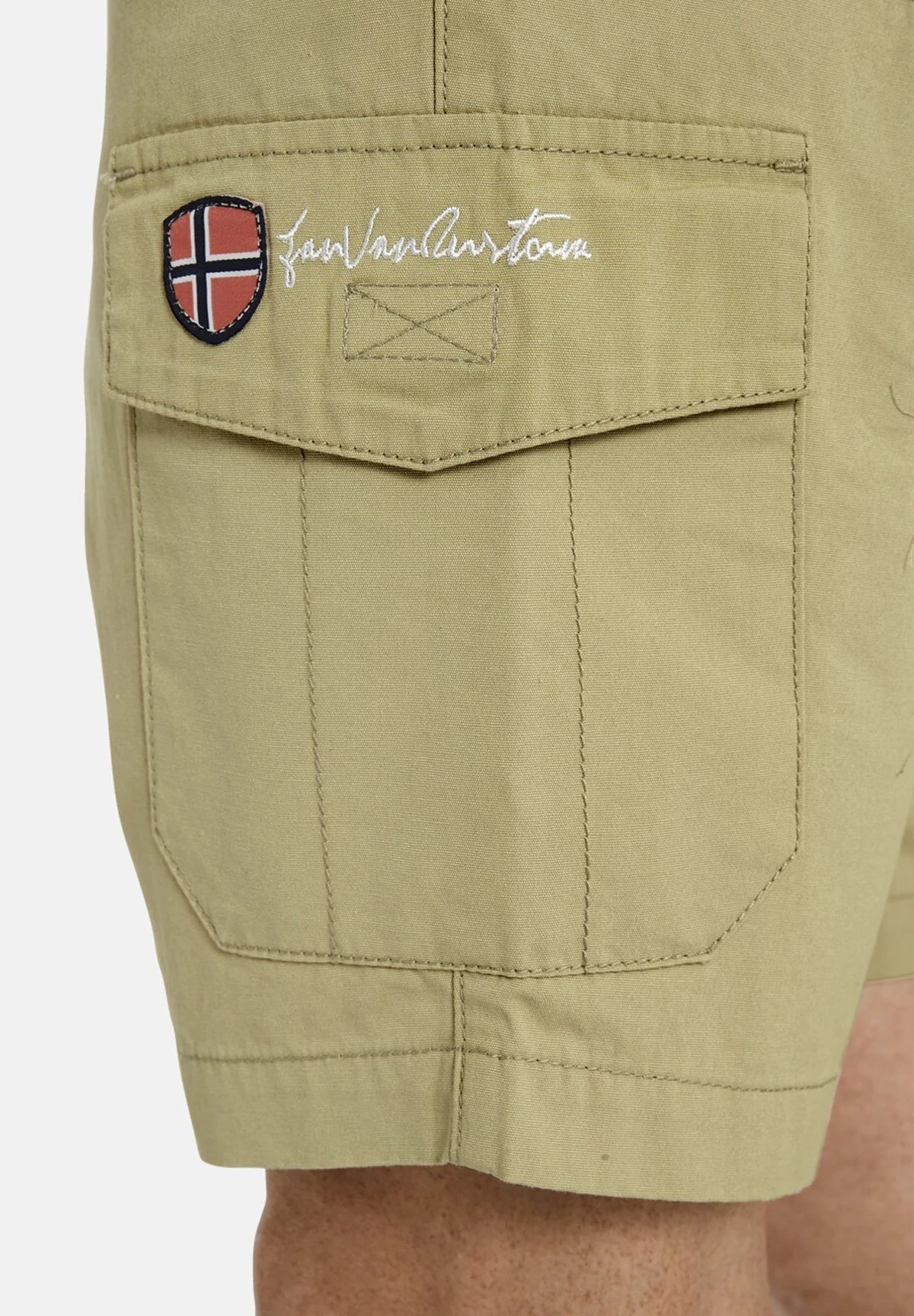 Tiefbundbermuda Tolvi - Shorts - Hellgrün 3 Tiefbundbermuda Tolvi - Shorts - Hellgrün - Afbeelding 3