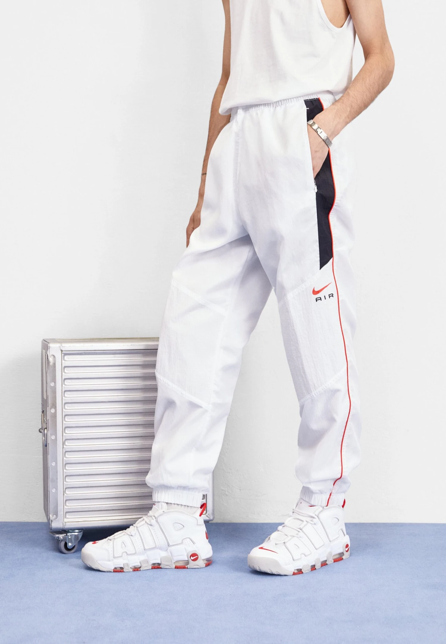 Nike Sportswear Air Pant - Trainingsbroek - Summit White/Black 1 Nike Sportswear Air Pant - Trainingsbroek - Summit White/Black