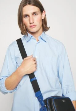 Boss Garment Dyed Popeline Regular Fit Shirt - Zakelijk Overhemd - Open Blue 9 Boss Garment Dyed Popeline Regular Fit Shirt - Zakelijk Overhemd - Open Blue -Next Verkoopwinkel 3ee4bdaa34ea4f26b1c586b04a621a18