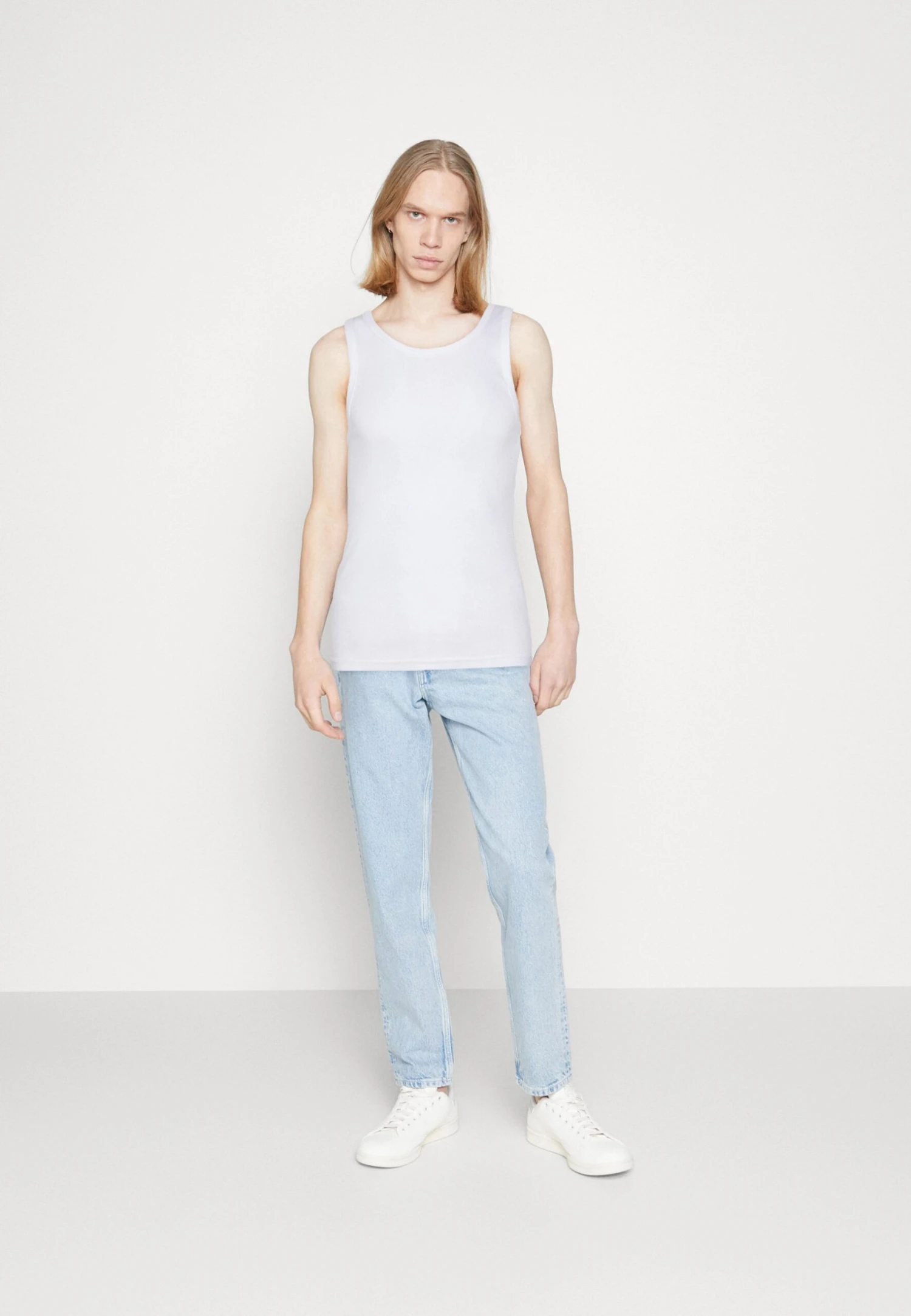 WEEKDAY Standard 2 Pack - Top - Black/White 1 WEEKDAY Standard 2 Pack - Top - Black/White