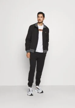 Lyle & Scott Spant - Trainingsbroek - Jet Black 6 Lyle & Scott Spant - Trainingsbroek - Jet Black -Next Verkoopwinkel 490345b629164826b2ce760ae8ebdc5a