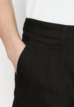 DRYKORN Abroad - Shorts - Black 9 DRYKORN Abroad - Shorts - Black -Next Verkoopwinkel 49e3dbee0fb64015b1625f15e818a1d4