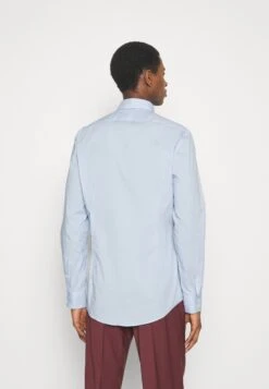 DRYKORN Luto - Zakelijk Overhemd - Blue 8 DRYKORN Luto - Zakelijk Overhemd - Blue -Next Verkoopwinkel 5a3bf7ad8888400294a296bb0d51dd71