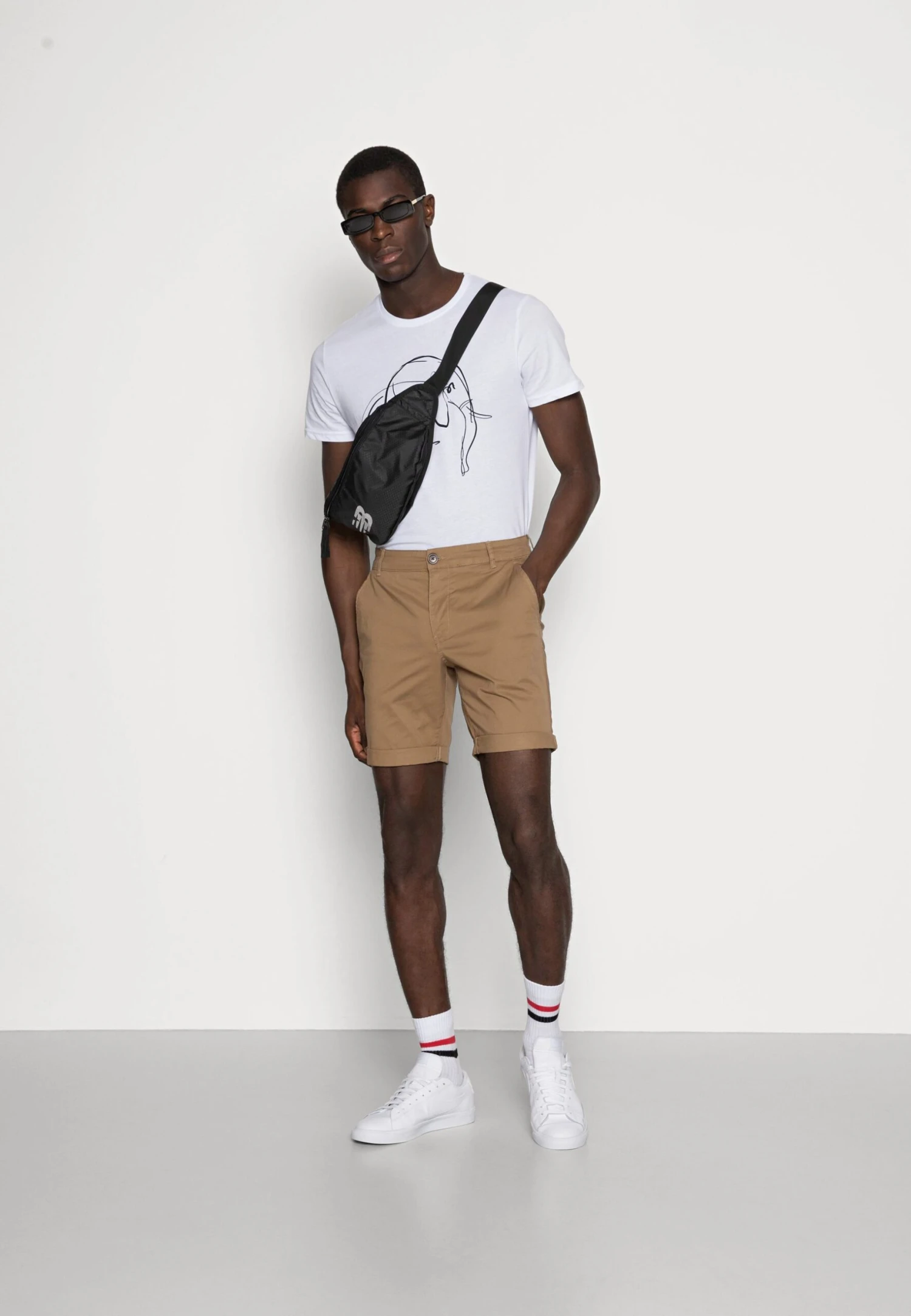 Selected Homme Slhstraight Paris - Shorts - Camel 2 Selected Homme Slhstraight Paris - Shorts - Camel - Afbeelding 2