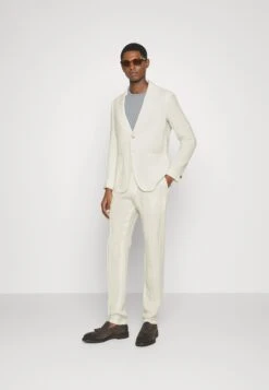 Emporio Armani Pantaloni - Broek - Bianco Panna 6 Emporio Armani Pantaloni - Broek - Bianco Panna -Next Verkoopwinkel 6a8e5a97195e485488b6f1102400431b