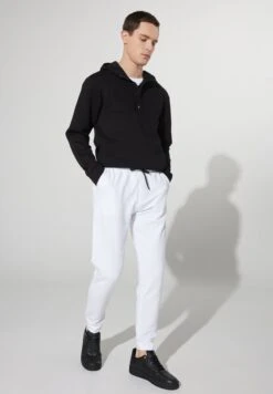 Standard Fit - Trainingsbroek - White 11 Standard Fit - Trainingsbroek - White -Next Verkoopwinkel 6ba91e3f491343f196cc0bcdc9836ee1