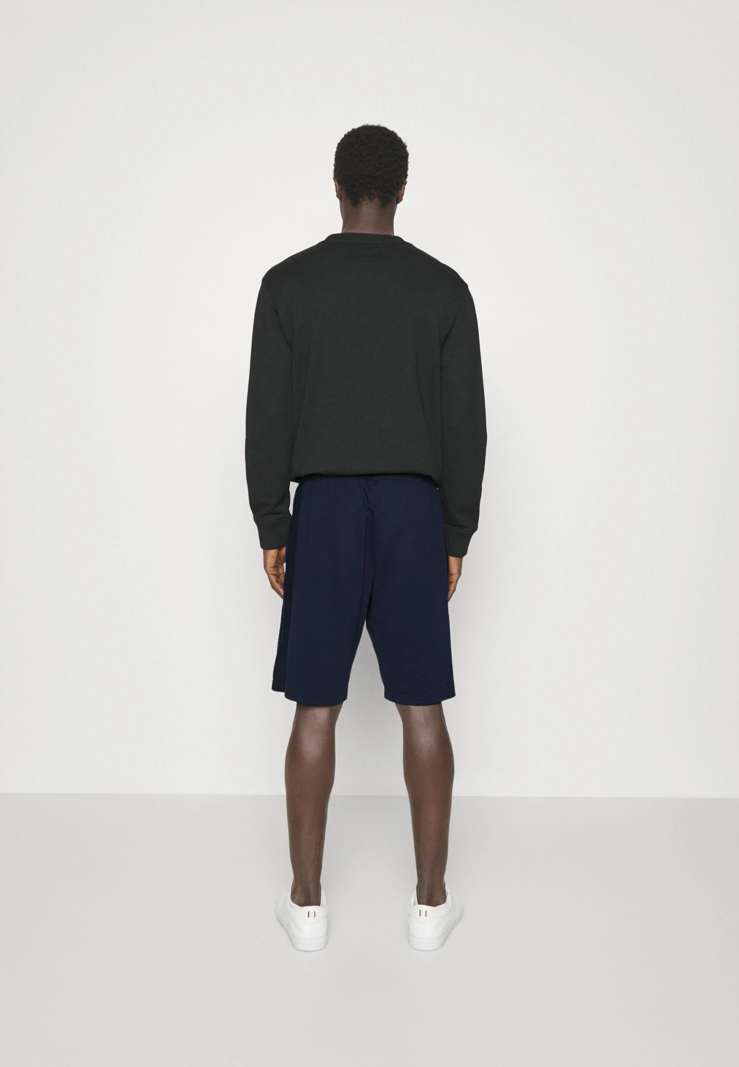 EA7 Emporio Armani Bermuda - Shorts - Dark Blue 3 EA7 Emporio Armani Bermuda - Shorts - Dark Blue - Afbeelding 3
