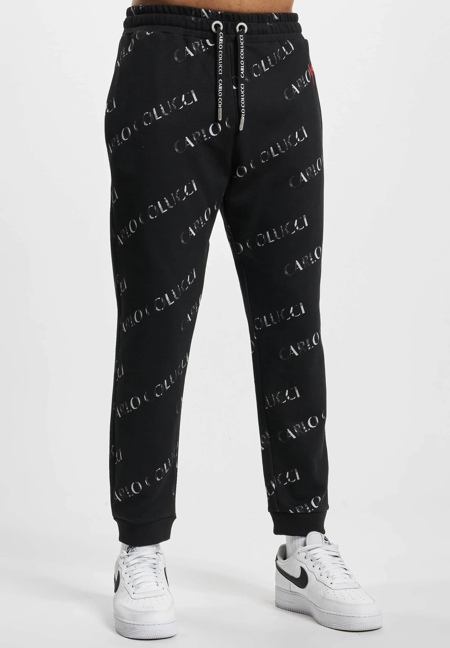 URBAN CLASSICS Allover Logo - Trainingsbroek - Black 1 URBAN CLASSICS Allover Logo - Trainingsbroek - Black