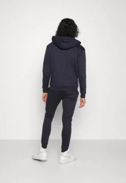 BRAVE SOUL Lanisterd - Trainingspak - Dark Blue 8 BRAVE SOUL Lanisterd - Trainingspak - Dark Blue -Next Verkoopwinkel 72e83b461d5449a6b7d2f5912565d373