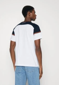 Tour Tee - T-Shirt Print - White 7 Tour Tee - T-Shirt Print - White -Next Verkoopwinkel 75cd4b3a07cb4e33a9357e8961507890