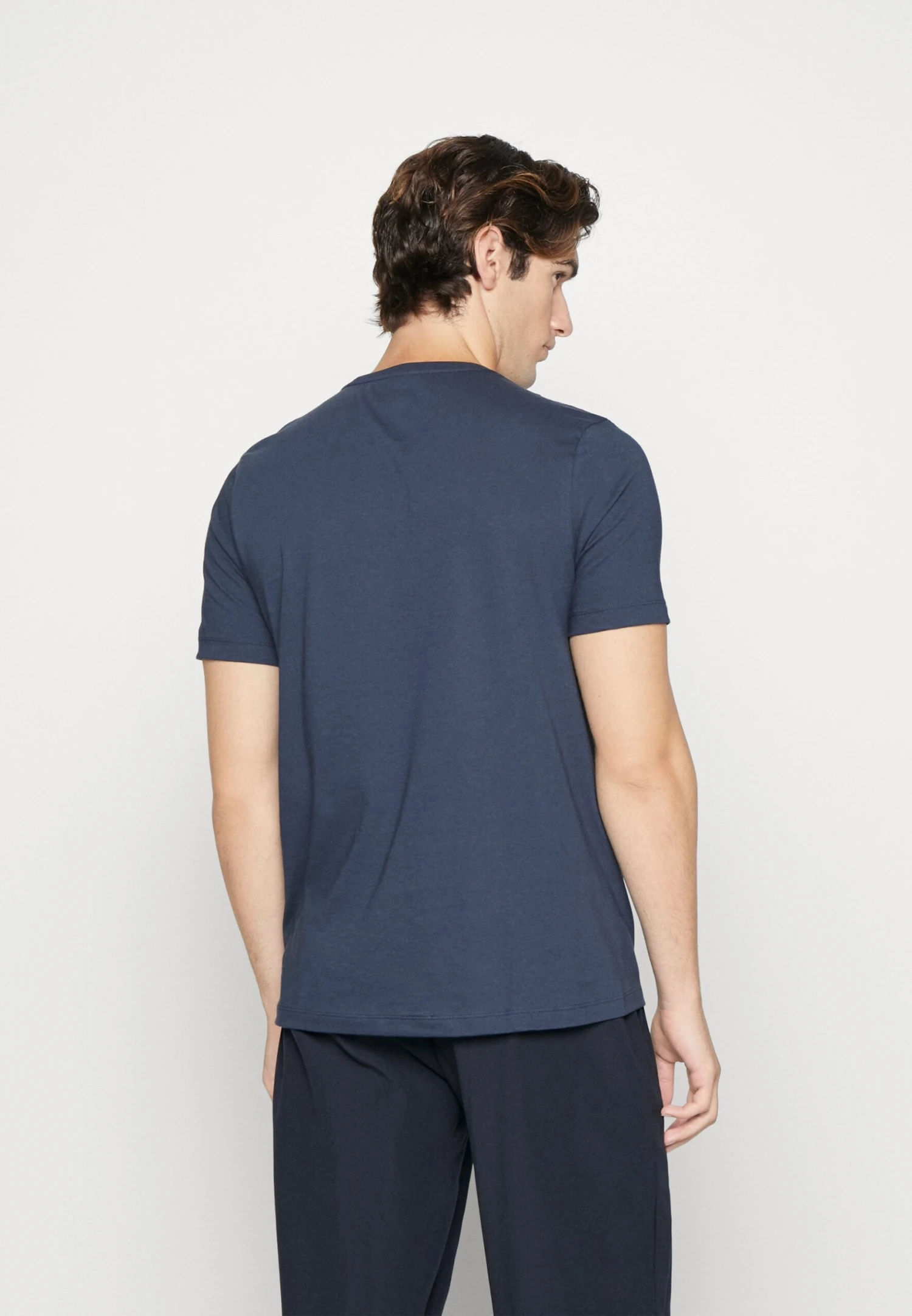 Michael Kors Crew Graphic Monolith - Pyjamashirt - Midnight 3 Michael Kors Crew Graphic Monolith - Pyjamashirt - Midnight - Afbeelding 3
