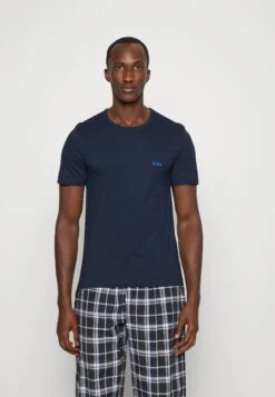 Boss Classic 3 Pack - Pyjamashirt - Open Miscellaneous 11 Boss Classic 3 Pack - Pyjamashirt - Open Miscellaneous -Next Verkoopwinkel 791d1189b3154172bdda619e8d4ec14f