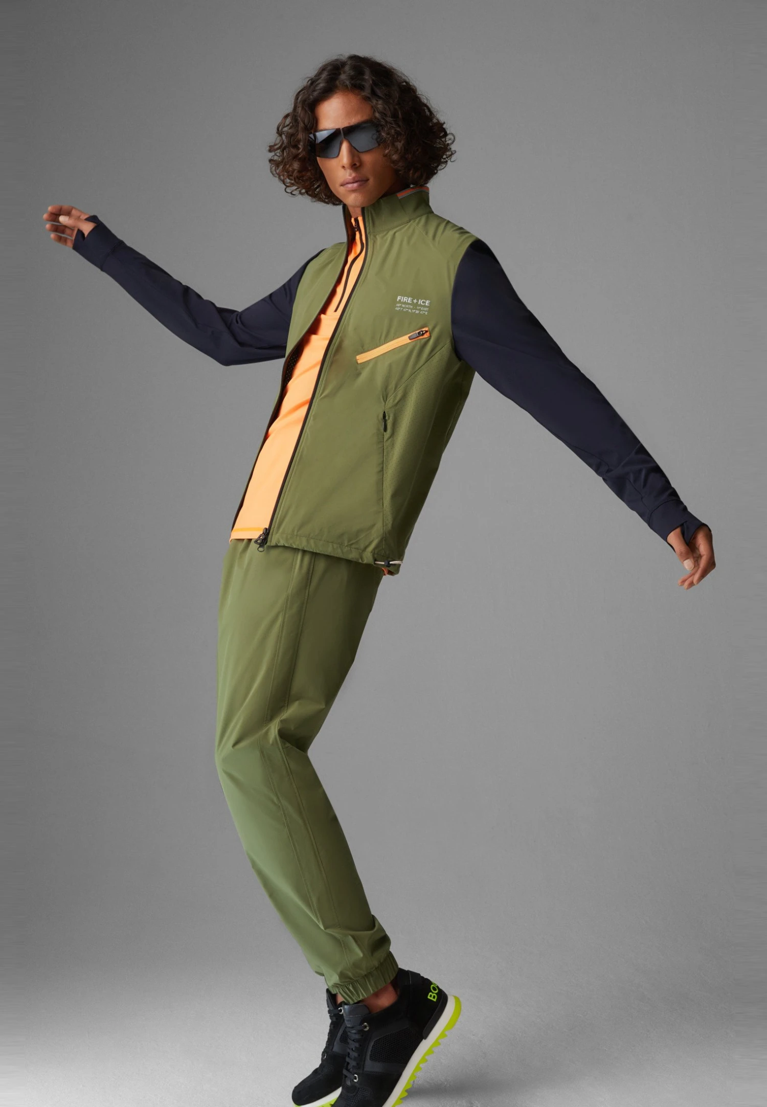 BOGNER FIRE+ICE Midlayer Samo - Trainingsvest - Oliv Grü Navy Blau 1 BOGNER FIRE+ICE Midlayer Samo - Trainingsvest - Oliv Grü Navy Blau