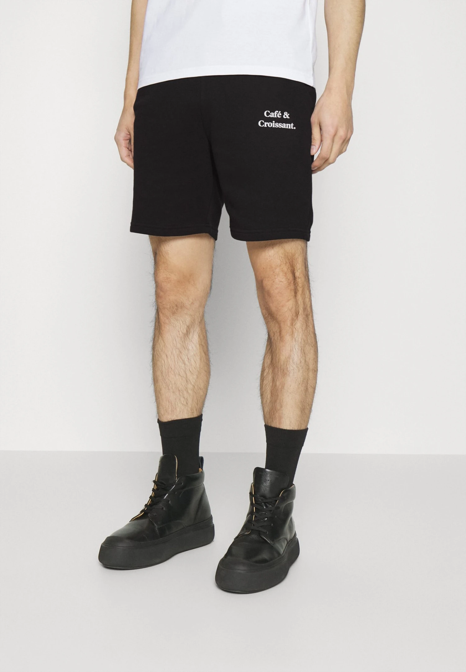 Café Croissant Unisex - Shorts - Black 1 Café Croissant Unisex - Shorts - Black