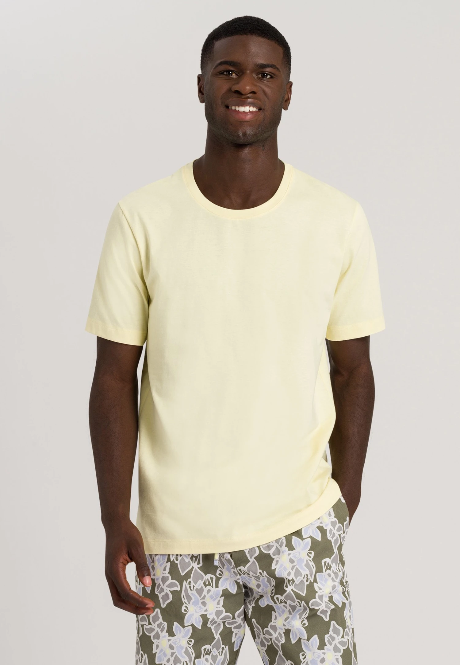 HANRO Living - Pyjamashirt - Pastel Yellow 1 HANRO Living - Pyjamashirt - Pastel Yellow