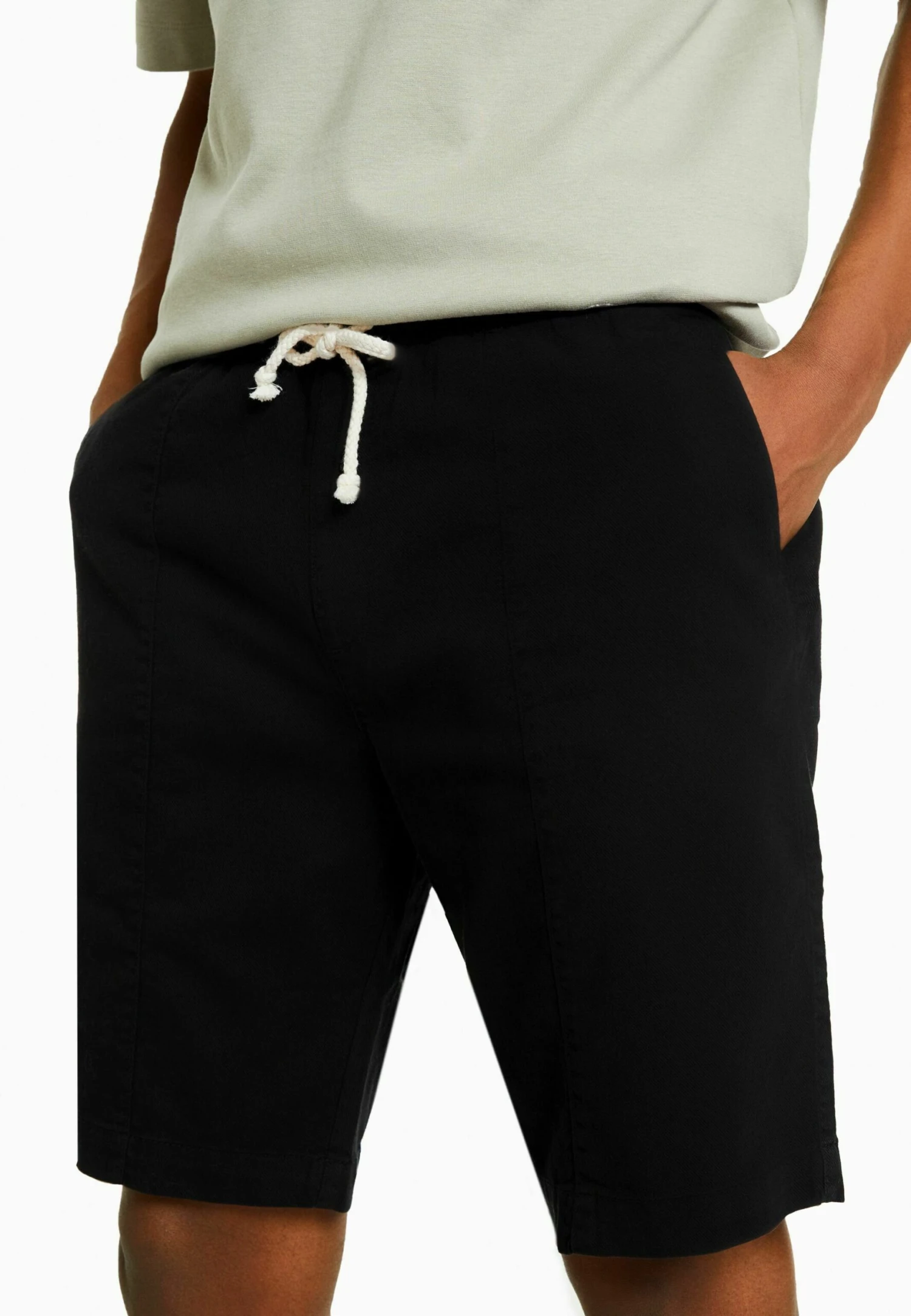 BERSHKA Rustic-Effect Bermuda - Shorts - Black 3 BERSHKA Rustic-Effect Bermuda - Shorts - Black - Afbeelding 3