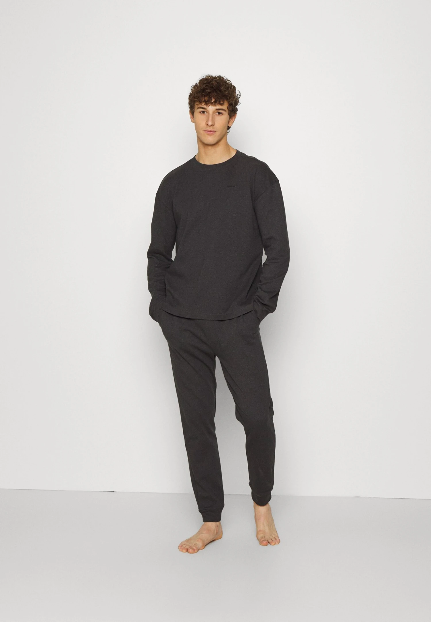 Gant Premium Loungewear - Pyjama - Charcoal Melange 2 Gant Premium Loungewear - Pyjama - Charcoal Melange - Afbeelding 2