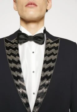 THE KOOPLES Colbert - Black 11 THE KOOPLES Colbert - Black -Next Verkoopwinkel 91b4577bd58a426cb286114de1d4d4f1