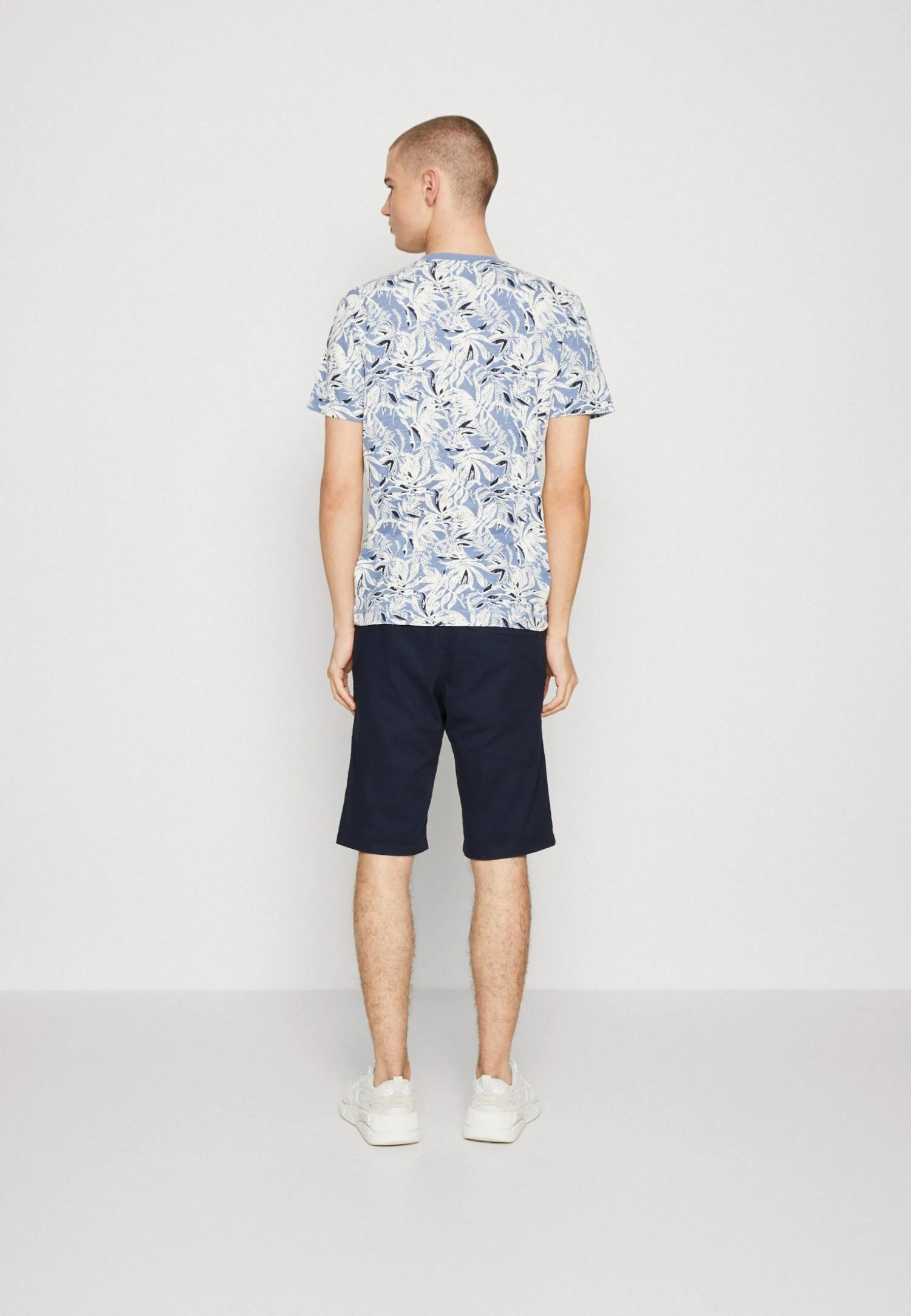 Tom Tailor Allover Printed- T-Shirt Print - Blue/Offwhite 3 Tom Tailor Allover Printed- T-Shirt Print - Blue/Offwhite - Afbeelding 3