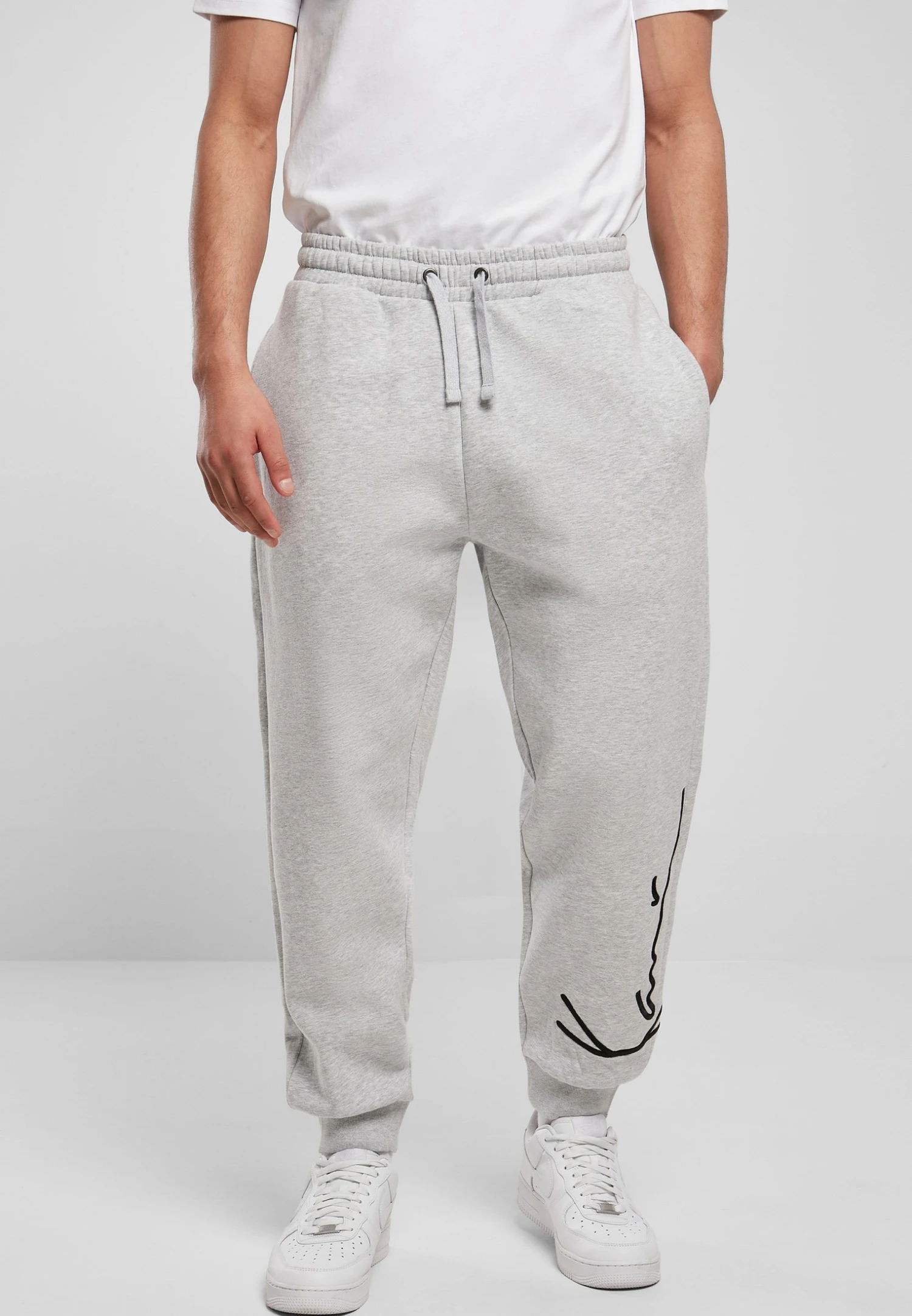 URBAN CLASSICS Km-Pl Regula - Trainingsbroek - Ash Grey 1 URBAN CLASSICS Km-Pl Regula - Trainingsbroek - Ash Grey