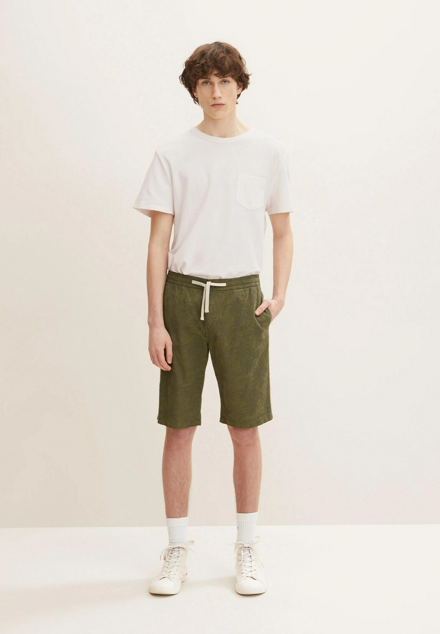 TOM TAILOR Denim Shorts - Olive Tonal Big Leaf Design 1 TOM TAILOR Denim Shorts - Olive Tonal Big Leaf Design