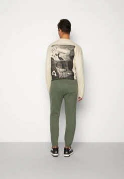 Abercrombie & Fitch Trainingsbroek - Thyme 8 Abercrombie & Fitch Trainingsbroek - Thyme -Next Verkoopwinkel 9a268f8fa038478289f77b8121d47968