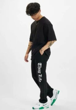 URBAN CLASSICS Thug Life Timemachine - Trainingsbroek - Black 5 URBAN CLASSICS Thug Life Timemachine - Trainingsbroek - Black -Next Verkoopwinkel 9f1bc3134b434138b464cd1bc6b656ca