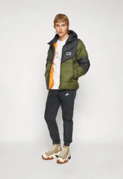 Nike Sportswear Club - Trainingsbroek - Black/White 11 Nike Sportswear Club - Trainingsbroek - Black/White -Next Verkoopwinkel a210dfa4a6eb4b9f995cbe58fe292b12