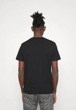 Tiger Of Sweden Dillan - T-Shirt Basic - Black 7 Tiger Of Sweden Dillan - T-Shirt Basic - Black -Next Verkoopwinkel a6aa92bd38c44a77a68832f4c21f3468