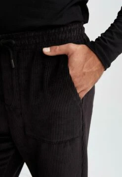 DeFacto Regular - Trainingsbroek - Black 8 DeFacto Regular - Trainingsbroek - Black -Next Verkoopwinkel aa997c9186764c889553d1cbd6589455