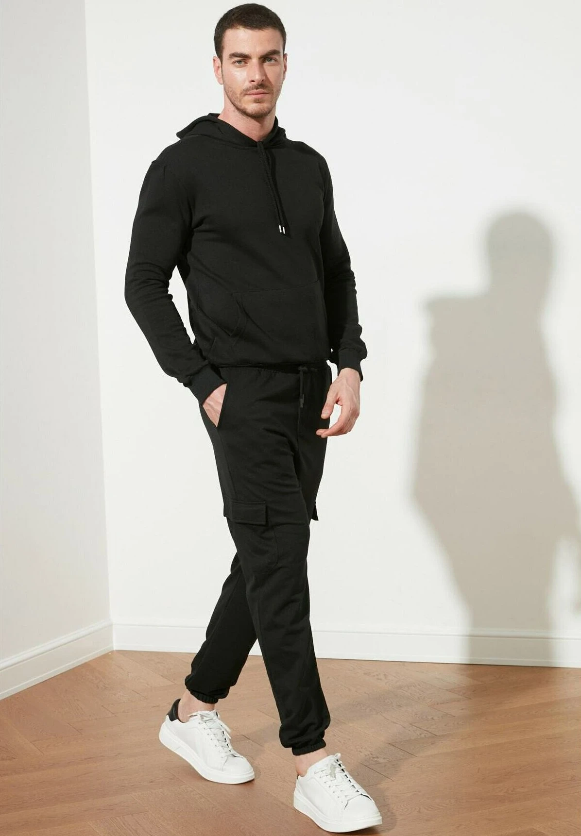 Trendyol Cargobroek - Black 1 Trendyol Cargobroek - Black