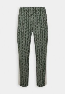 Lacoste Broek - Green/Wood Shaving 9 Lacoste Broek - Green/Wood Shaving -Next Verkoopwinkel af58e39bf0514656a247a31dec0b93aa
