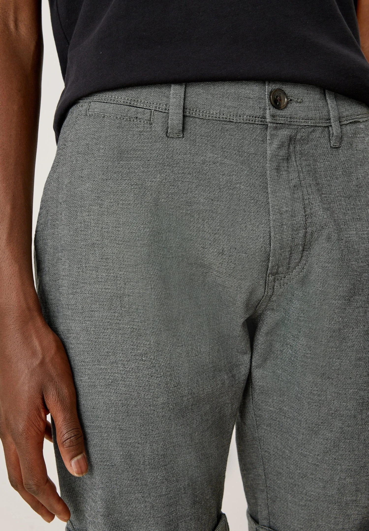 QS By S.Oliver Regula : Au Look Chiné - Shorts - Grey Black 4 QS By S.Oliver Regula : Au Look Chiné - Shorts - Grey Black - Afbeelding 4