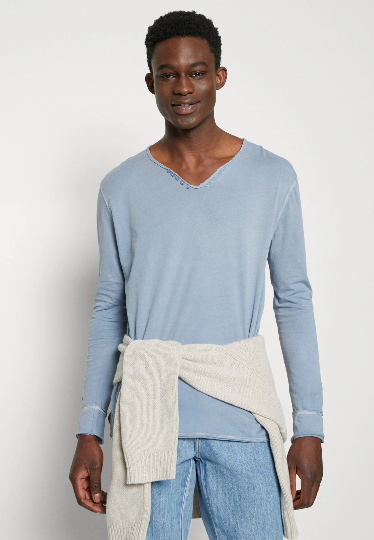 Zadig & Voltaire Monastir Voltaire - Longsleeve - Bleu Horizon 4 Zadig & Voltaire Monastir Voltaire - Longsleeve - Bleu Horizon - Afbeelding 4