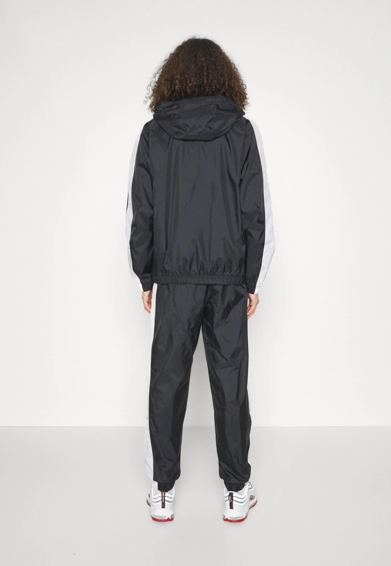 Nike Sportswear Club Suit - Trainingspak - Black/White 5 Nike Sportswear Club Suit - Trainingspak - Black/White - Afbeelding 5