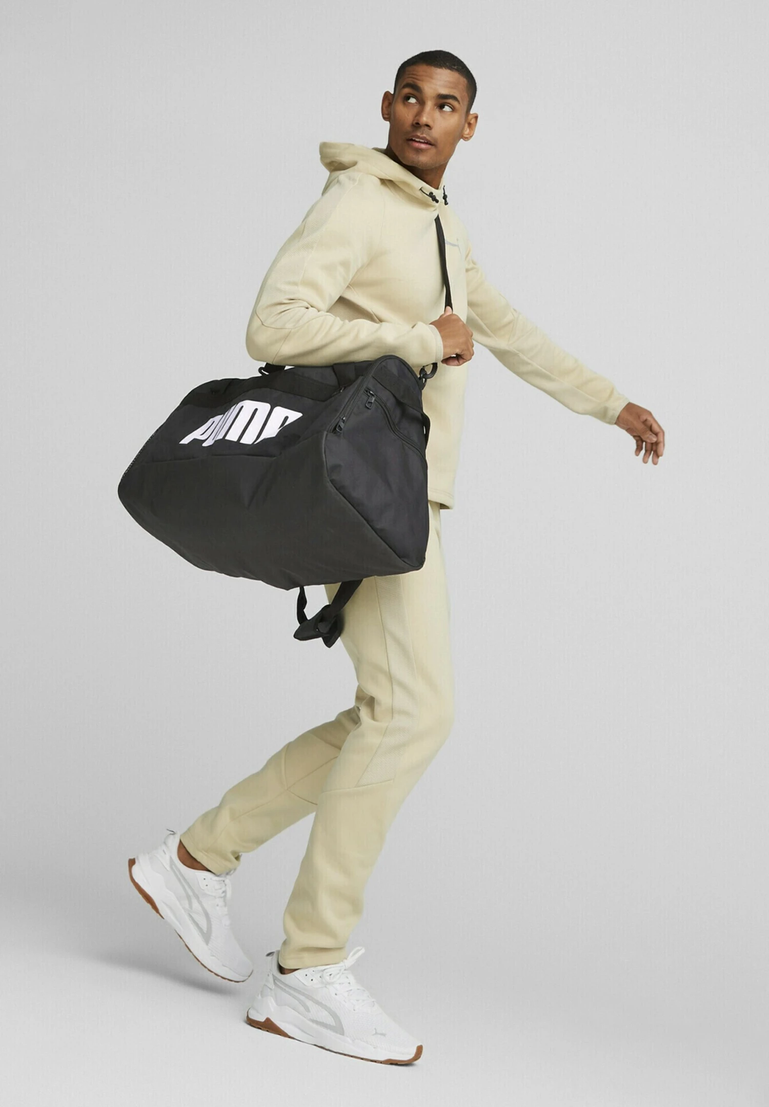 Puma Challenger Duffel M - Sporttas - Black 1 Puma Challenger Duffel M - Sporttas - Black